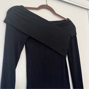 BABATON - off the shoulders long sleeve top